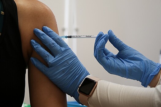 Обозначены сроки появления вакцины от гриппа и COVID-19