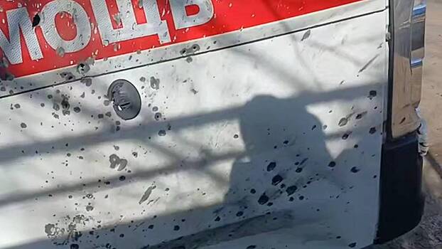 Два автомобиля подорвались на минах в Херсонской области, есть погибший