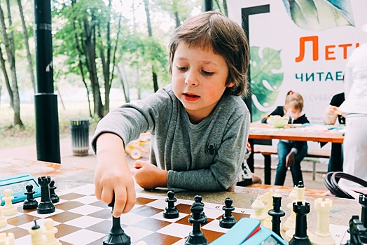 Международный день шахмат отметили в Обручевском районе