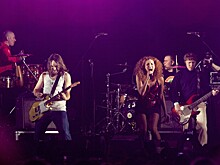 Пришлось выбирать: экс-солистка «Ленинграда» раскрыла причину увольнения Сергеем Шнуровым Юлии Коган