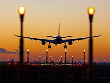 Самолет аварийно сел из-за "хлюпающих звуков" в двигателе