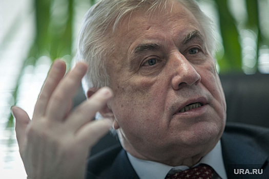 Старейший член ЦК КПРФ со скандалом вышел из партии