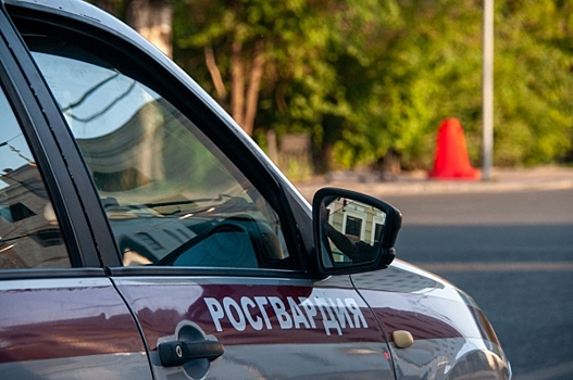 Масштабный полицейский рейд в Ханты-Мансийске: что нашли стражи порядка в ночных клубах