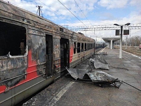 В Малоярославце сгорела «электричка». Пассажиров эвакуировали