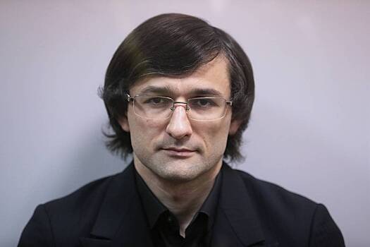 Прославившийся секс-скандалом бывший топ-менеджер «Росгеологии» начал военную карьеру