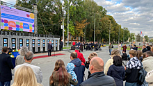 В Саратове обновили городскую доску почета