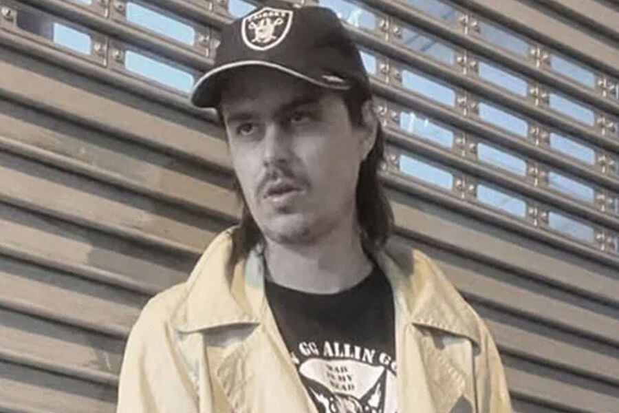 Внук Джека Николсона сломал зуб своей девушке