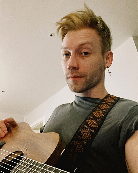 А в 2020 году Александр Кузнецов снимался в датском сериале "Камикадзе".