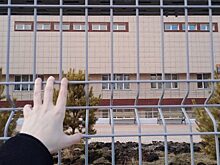 СФУ демонтирует заборы вокруг корпусов