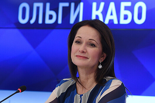 Ольга Кабо поддержала Берсеневу после критики за поздние роды