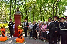 В «народном парке» имени Владимира Трофимова установили памятник герою