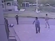 Момент убийства экс-футболиста на Кубани попал в объектив камеры наблюдения