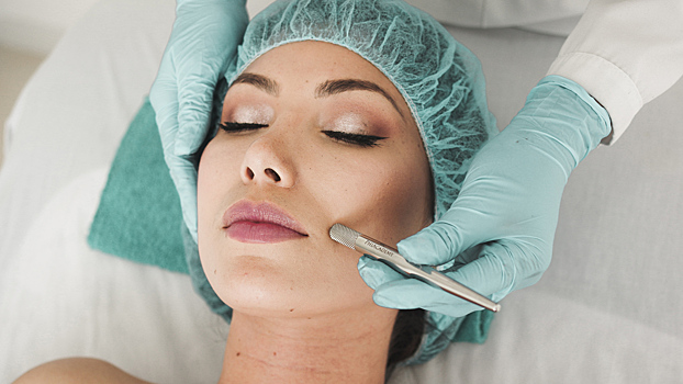 Тренды на красоту, уменьшение носа и опасные массажи лица: интервью с врачом-косметологом