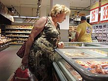 Треть россиян не может купить колбасу: опрос шокировал