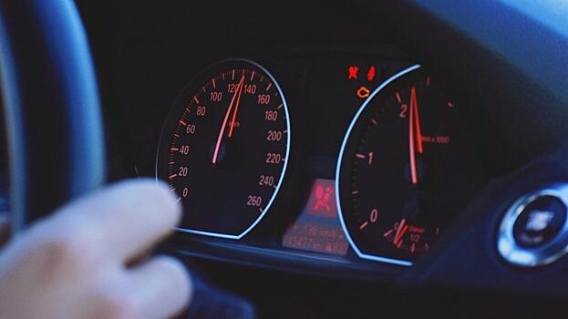 Вологжанка не захотела идти пешком и попыталась доехать до дома на чужом автомобиле