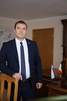 Глава администрации Гукова Евгений Гриненко ушел в отставку