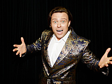 «Доедаю сам»: Прохор Шаляпин спрятал коробку сладостей от детей в Кремле