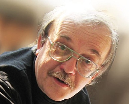 Известный писатель-фантаст умер от COVID-19 в Москве