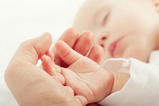У детей, рожденных дома, а не в больнице, лучше микрофлора и иммунитет