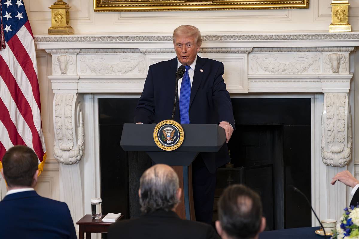 Трамп&nbsp; рассказал о «фантастических отношениях» с одной страной