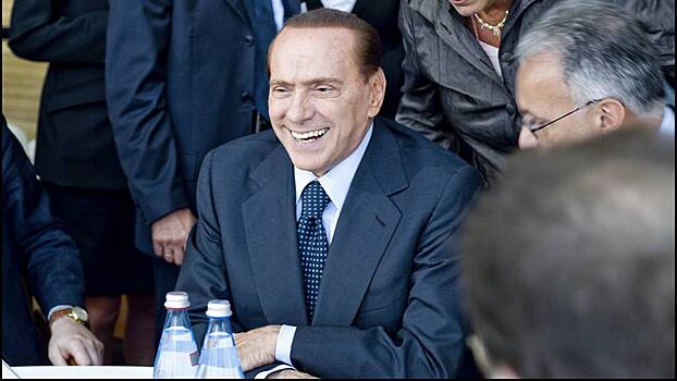 Берлускони обратился к итальянской молодежи через TikTok