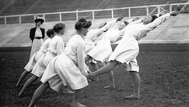 Какой была йога в прошлом веке: любопытные винтажные фото