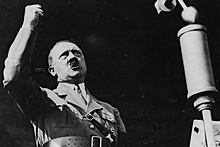 В Подмосковье показали фуражку и глобус Гитлера