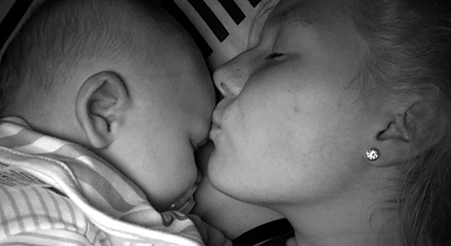 20-летняя мать умерла от тромба после рождения второго ребенка в канун Нового года