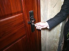 Россиянам разъяснили ситуацию с штрафами за неправильные входные двери