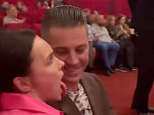 Звезда "Эпидемии" ответила на слухи о романе с Гелой Месхи