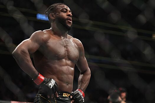 Алджамейн Стерлинг вызвал на бой сразу трёх полулегковесов, включая Мовсара Евлоева