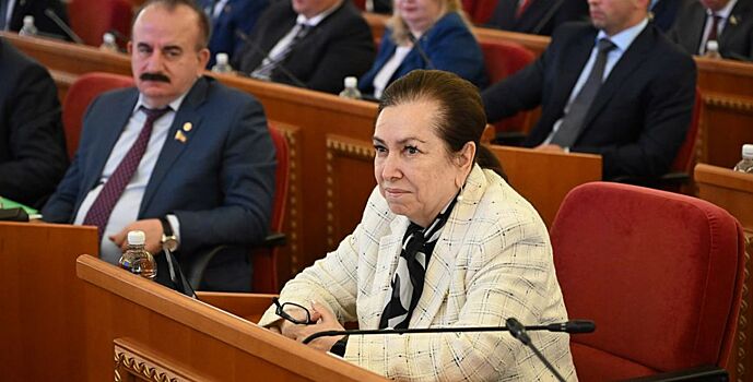 Зинаиду Неярохину избрали председателем комитета донского парламента по депутатской этике