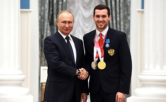 Российский паралимпиец объяснил, как мошенники выставили его медали за €1,7 млн