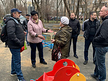 Глава управы провела встречу с жителями дома на Ивантеевской
