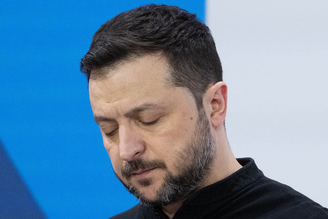 Зеленский отказался выводить войска из Донбасса