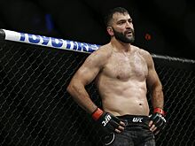 Орловский проиграл Будаю на турнире UFC 303