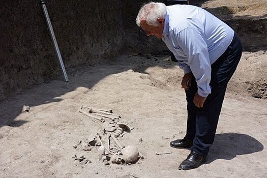 В "магическом" городе раскопали 7600-летнюю могилу матери с ребенком