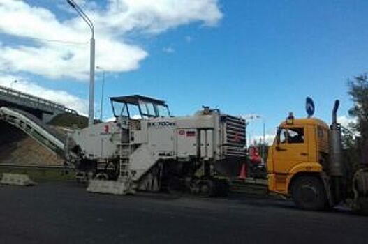 Из-за укладки асфальта на трассе «Уфа-аэропорт» образовалась большая пробка