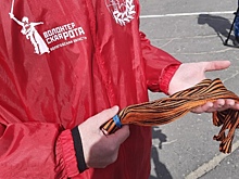 Георгиевские ленточки и красные гвоздики жители Вологды могут получить в разных районах города