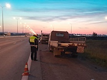 Водитель грузовика сбил на ЕКАД трех человек