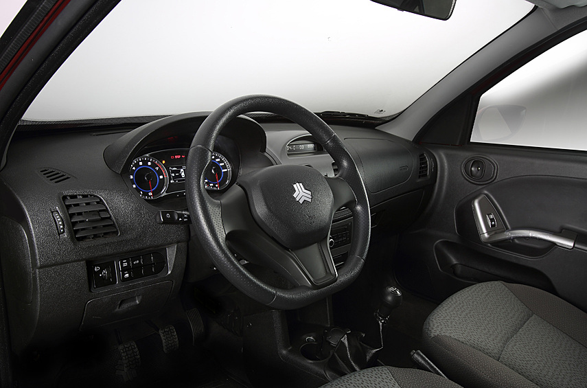 Под капотом — 1,5-литровый 87-сильный атмосферный мотор, поэтому машина наверняка будет доступнее, чем Shahin