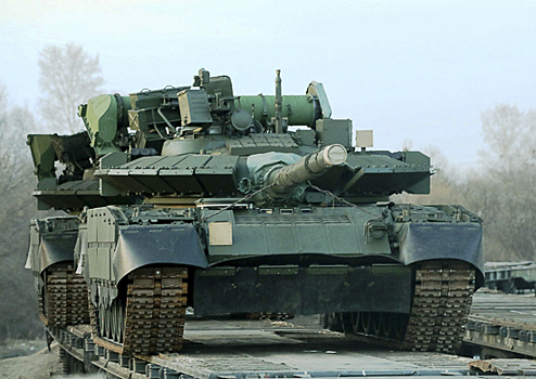 Впервые танки Т-80БВМ поступили в вооружение мотострелкового соединения Восточный военный округ