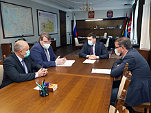 Антон Алиханов встретился с новым главой регионального Роструда