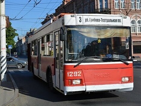 Радаев заметил перебои в работе саратовского электротранспорта