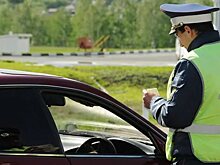 Может ли сотрудник ГИБДД проверять документы при условии, что транспортное средство не находится в движении?
