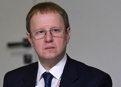 «Политическая оттепель» при «общественном безмолвии». Эксперты разошлись в оценках первого года Томенко