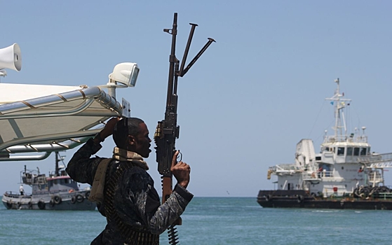 Пираты атаковали корабли с россиянами