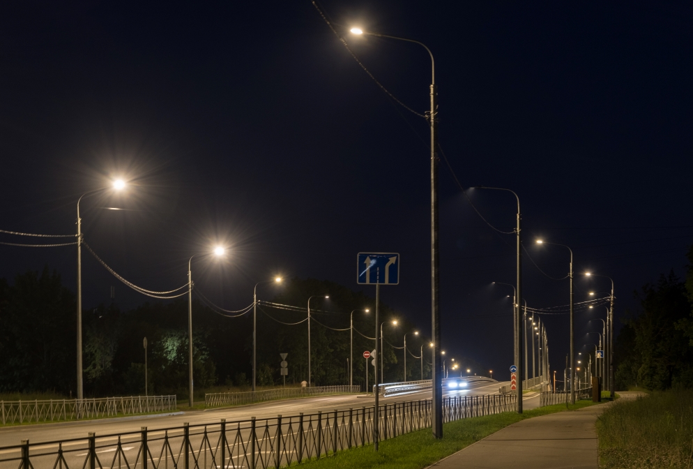 На улице Свободы в Красном Селе обновили наружное освещение