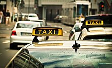 ОБЗОР - ГД предлагает штрафовать владельцев такси за передачу заказов нелегалам