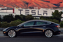 В Калифорнии загорелся завод Tesla